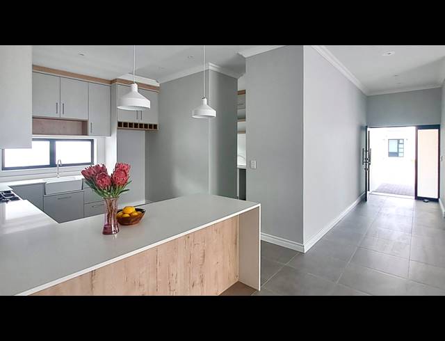 3 BEDROOM HOUSE FOR SALE IN SHELLEY POINT